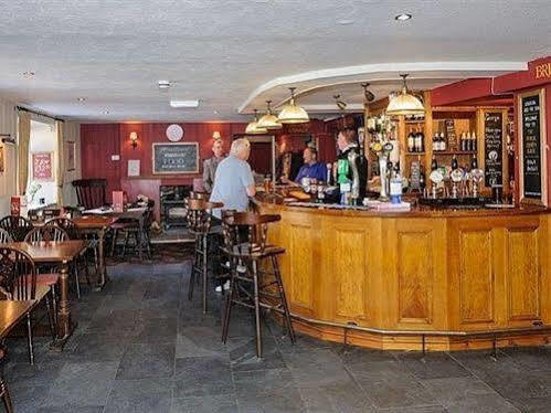 George Inn Редсток Екстер'єр фото